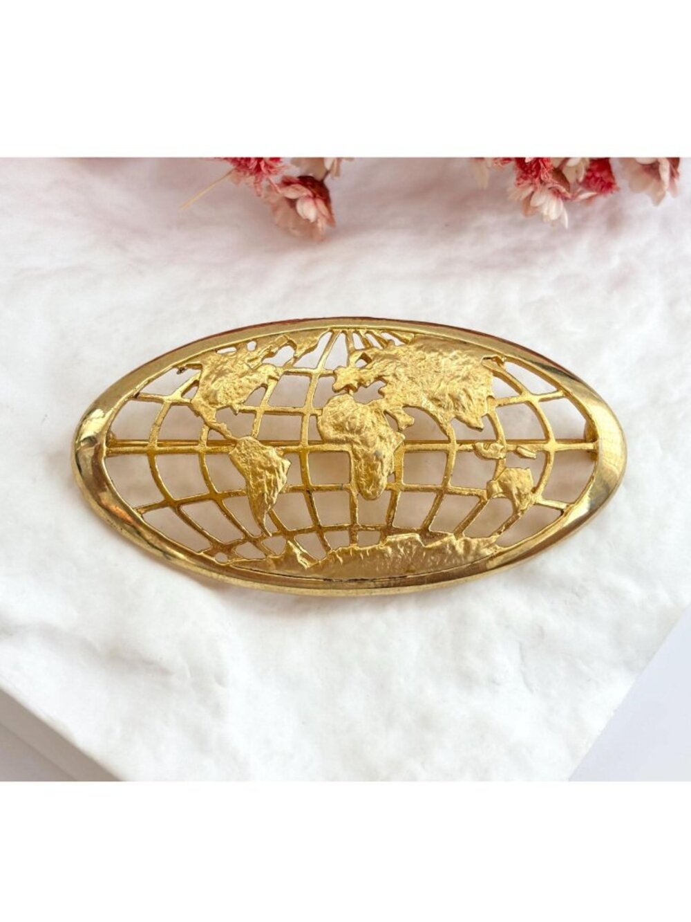 Rare JJ Jonette Jewelry Entire World Novelty Vintage Gold Toned Brooch Pin